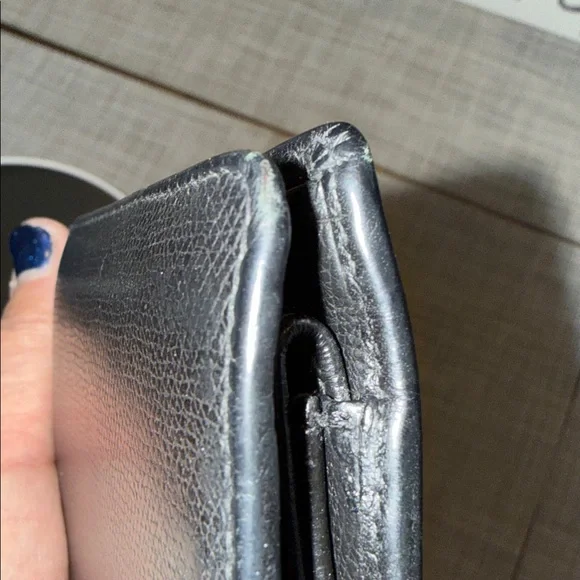 CHANEL Black Leather Bifold Wallet Authentic 2004 Collection EUC Box,Bag - Picture 9 of 17